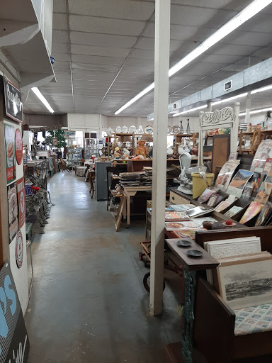 Murfreesboro Mini Mall