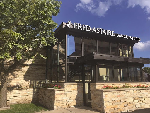 Dance School «Fred Astaire Dance Studio of Milwaukee», reviews and photos, 625 E St Paul Ave, Milwaukee, WI 53202, USA