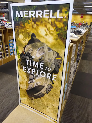 Shoe Store «DSW Designer Shoe Warehouse», reviews and photos, 113 Mill Plain Rd, Danbury, CT 06811, USA