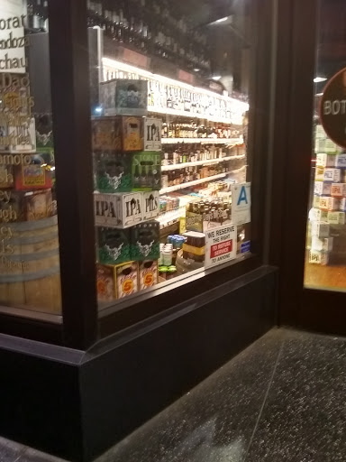 Bar «BUZZ wine beer bottleshop & bar», reviews and photos, 460 S Spring St, Los Angeles, CA 90013, USA