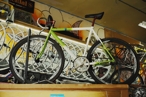 Bicycle Store «Freewheel Bike Shop», reviews and photos, 1920 Hayes St, San Francisco, CA 94117, USA