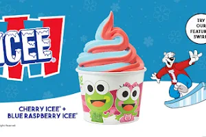 sweetFrog Premium Frozen Yogurt image