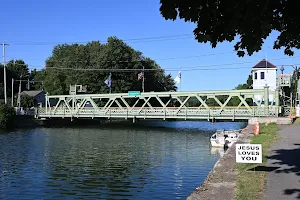 Hulberton Bridge image
