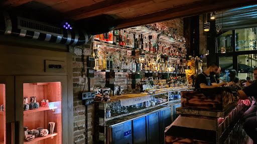Mariposa Negra Cocktail Bar - Cocteleria artesana