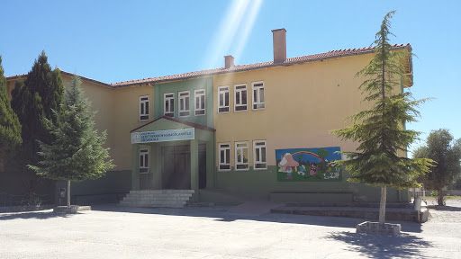 Şehit İbrahim Karaoğlanoğlu İlköğretim Okulu