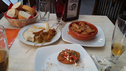 Información y opiniones sobre Casa Antonio de Baeza