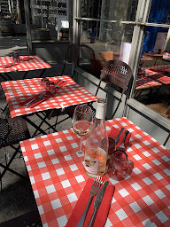 Photo n°72 de Restaurant la P'tite Table à Paris ()