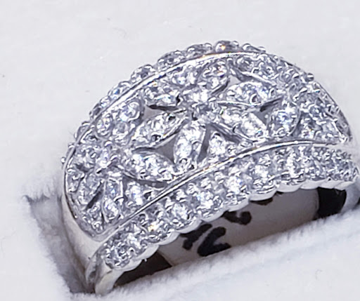 Pawn Shop «Woodbridge Gold & Pawn», reviews and photos, 13572 Jefferson Davis Hwy, Woodbridge, VA 22191, USA