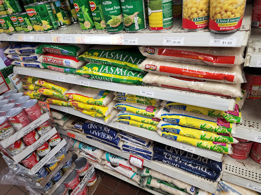 Grocery Store «Mendoza Grocery II», reviews and photos, 515 N Cedar Lake Rd, Round Lake, IL 60073, USA