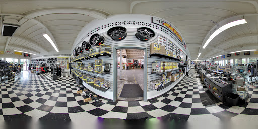 Truck Accessories Store «4 Wheel Parts - Portland - South Tabor», reviews and photos, 2700 SE 82nd Ave, Portland, OR 97266, USA