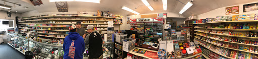 Tobacco Shop «Danbury Smoke Shop», reviews and photos, 128 Federal Rd, Danbury, CT 06811, USA