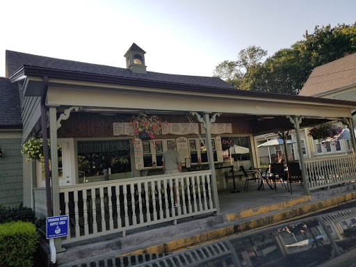 Ice Cream Shop «Country Whip Inc», reviews and photos, 1173 Main St, Acushnet, MA 02743, USA