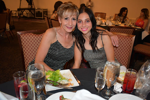 Beauty Supply Store «Minkys - Eyelash Extensions Training, Products & Supplies», reviews and photos, 571 W Center St, Pleasant Grove, UT 84062, USA