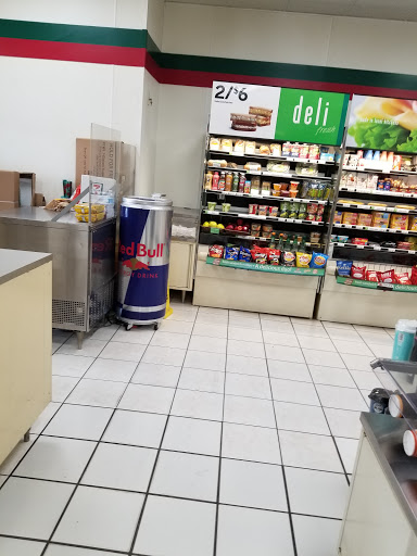 Convenience Store «7-Eleven», reviews and photos, 900 S Arlington Heights Rd, Elk Grove Village, IL 60007, USA