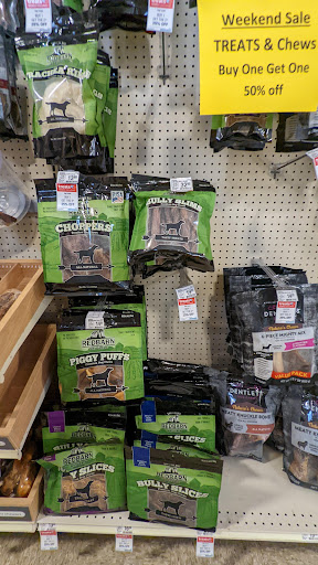 Pet Supply Store «PetSmart», reviews and photos, 6590 20th St, Vero Beach, FL 32966, USA
