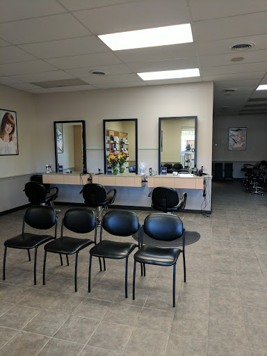 Hair Salon «Famous Hair», reviews and photos, 3230 Cleveland Ave NW, Canton, OH 44709, USA