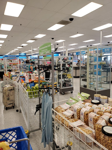 Clothing Store «Ross Dress for Less», reviews and photos, 2660 N Josey Ln, Carrollton, TX 75007, USA