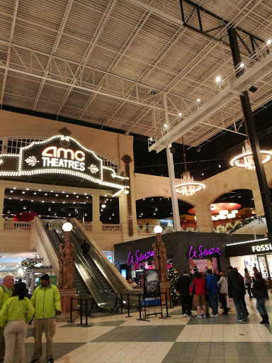 Shopping Mall «Easton Town Center», reviews and photos, 160 Easton Town Center, Columbus, OH 43219, USA