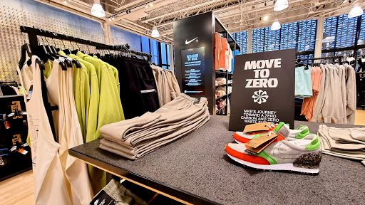 Clothing Store «Nike Miami», reviews and photos, 1035 Lincoln Rd, Miami Beach, FL 33139, USA