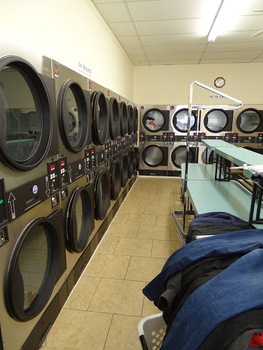 Laundromat «Fresh and Clean Laundromat», reviews and photos, 1734 E 2nd St, Scotch Plains, NJ 07076, USA