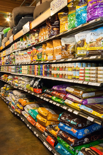 Pet Supply Store «Petapoluza Pet Supply & Grooming», reviews and photos, 114 N 36th St, Seattle, WA 98103, USA