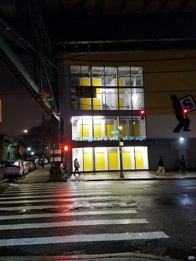 Self-Storage Facility «Safeguard Self Storage», reviews and photos, 119-24 Jamaica Ave, Richmond Hill, NY 11418, USA
