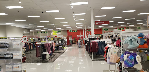 Department Store «Target», reviews and photos, 2209 Howard St, Evanston, IL 60202, USA