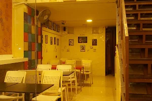 Vintage Cafe image