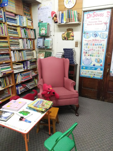 Book Store «Family Book Shop», reviews and photos, 1301 N Woodland Blvd, DeLand, FL 32720, USA