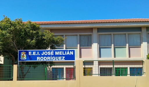 Escuela de Educación Infantil José Melián Rodríguez en Cruce de Arinaga