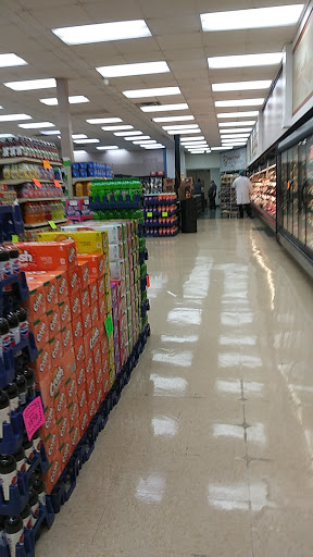 Grocery Store «Piggly Wiggly», reviews and photos, 1010 E 3rd St, Jackson, GA 30233, USA