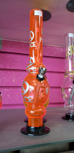 Tobacco Shop «Up In Smoke - Surfside», reviews and photos, 325 US-17 BUS, Surfside Beach, SC 29575, USA