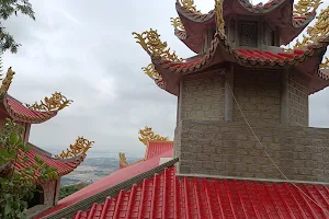 Mai Hang Pagoda image