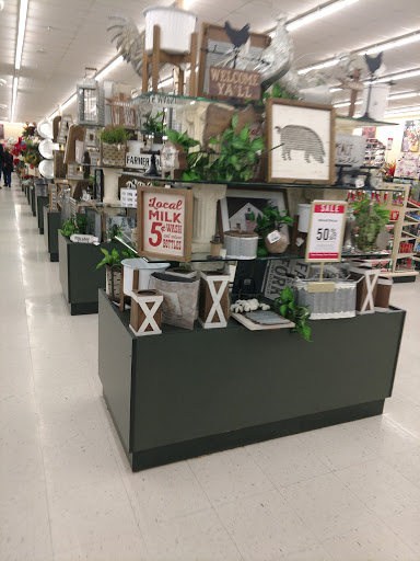 Craft Store «Hobby Lobby», reviews and photos, 4250 28th St SE, Kentwood, MI 49512, USA