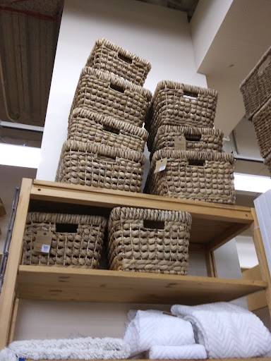 Furniture Store «Cost Plus World Market», reviews and photos, 1725 Maple Ave, Evanston, IL 60201, USA