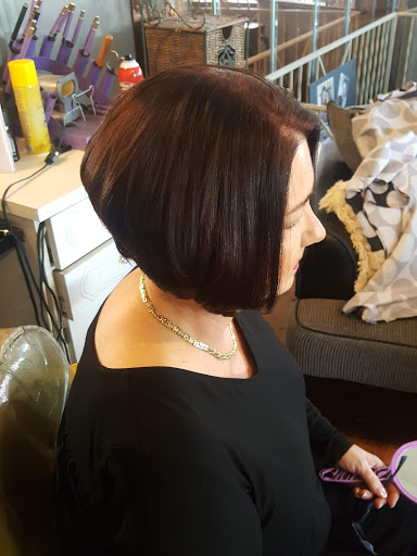 Beauty Salon «Headliner Beauty Salon», reviews and photos, 700 E Market St, Scranton, PA 18509, USA