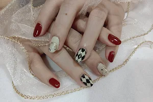 Quinne Nail image