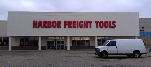 Harbor Freight Tools, 1700 E Sherman Blvd, Muskegon, MI 49444, USA, 