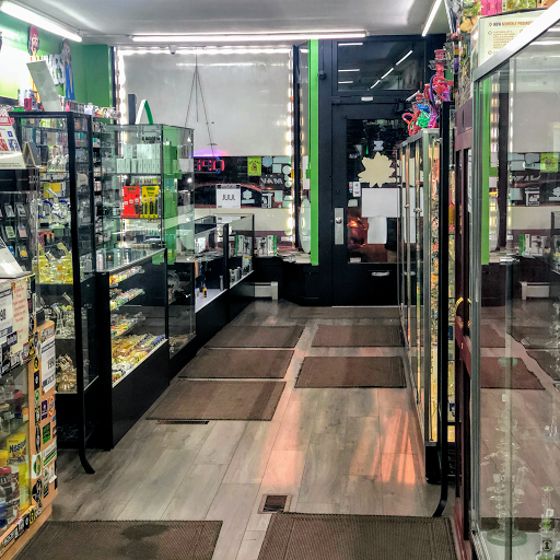Vaporizer Store «South Side Smoke Shop», reviews and photos, 6240 S Pulaski Rd, Chicago, IL 60629, USA