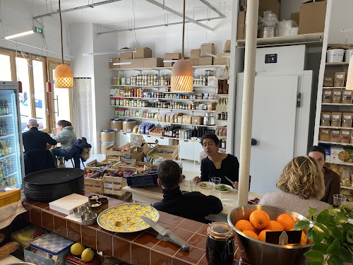 Moutchou épicerie-café à Marseille