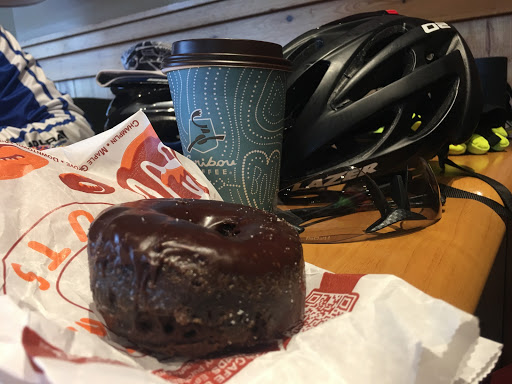 Donut Shop «Cafe Donuts & Kaleidoscoops», reviews and photos, 11175 Commerce Dr N, Champlin, MN 55316, USA