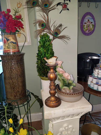 Florist «Around the Corner Florist», reviews and photos, 6003 Main St, Lula, GA 30554, USA