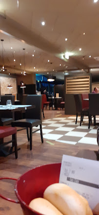 Atmosphère du Restaurant Entre 2 Côtes à Rang-du-Fliers - n°5