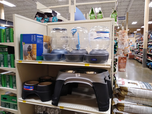 Pet Supply Store «PetSmart», reviews and photos, 2100 88th St, North Bergen, NJ 07047, USA