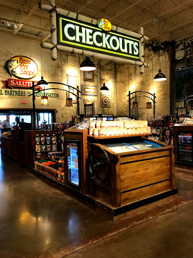 Sporting Goods Store «Bass Pro Shops», reviews and photos, 10501 Palm River Rd, Tampa, FL 33619, USA