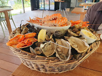 Plats et boissons du Restaurant de fruits de mer La cabane du Feneau à La Couarde-sur-Mer - n°2