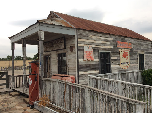 SAS Shoes, 1717 Sas Dr, San Antonio, TX 78224, USA, 