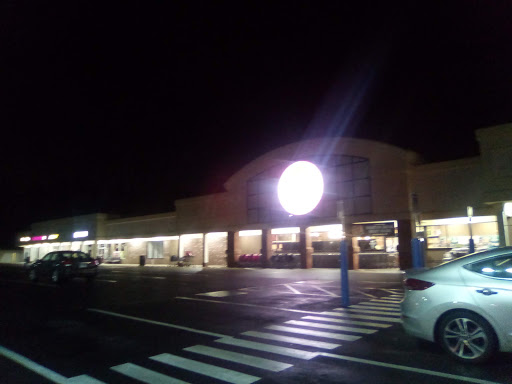 Supermarket «Big Y», reviews and photos, 1021 S Main St, Cheshire, CT 06410, USA