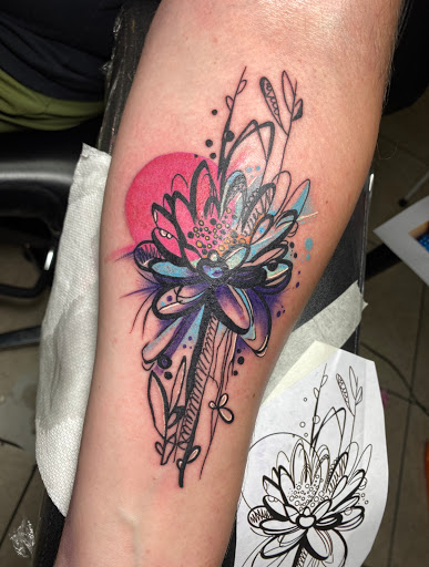 Tattoo Shop «Body Expressions Tattoo Studio», reviews and photos, 406 E Kingsbury St, Seguin, TX 78155, USA