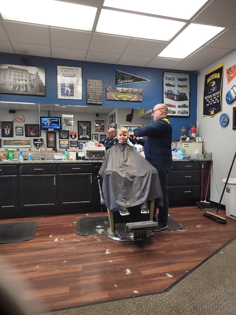 DB's Barber Shop 48192